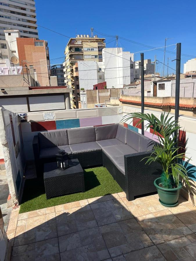Piso céntrico en Alicante Esterno foto